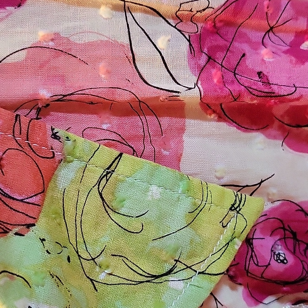 Fun blouse! - Picture 5 of 7